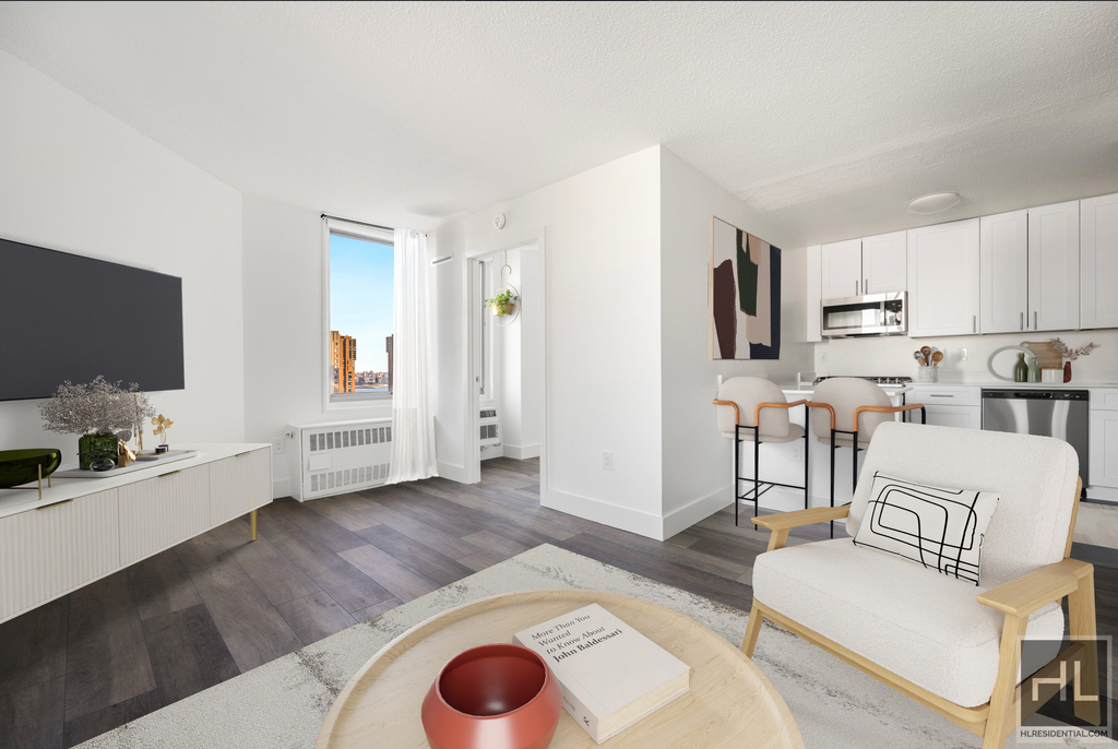 Second Avenue - Photo 1