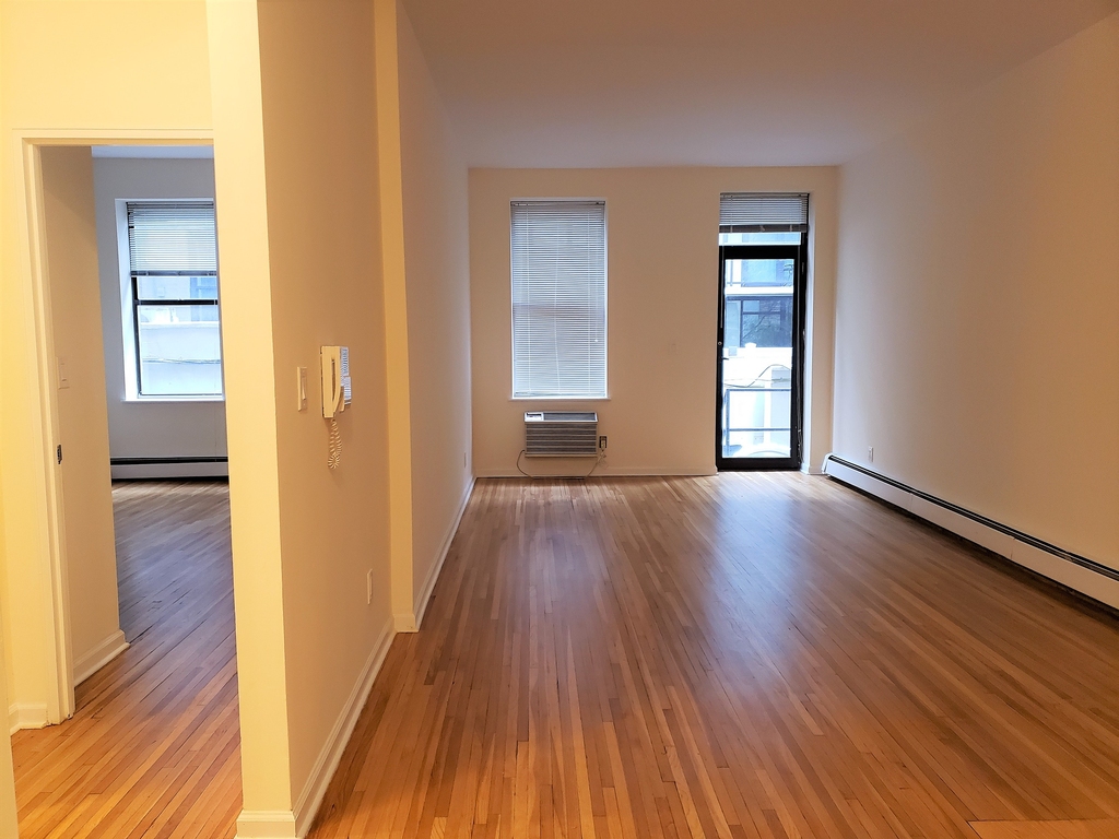 West 52nd Street - Photo 2