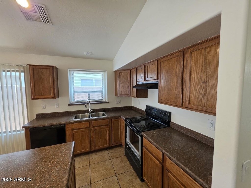 5532 W Southgate Avenue - Photo 4