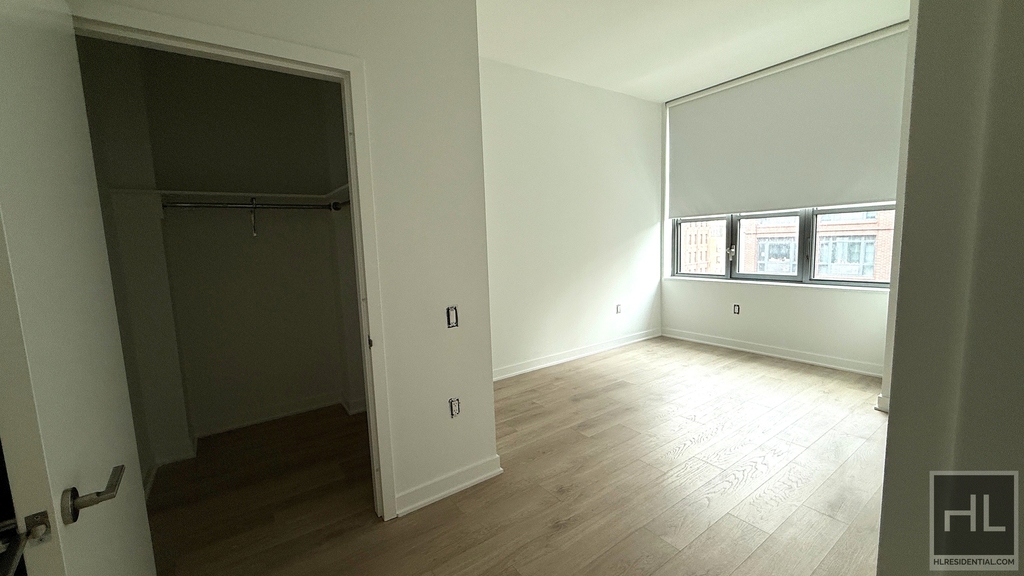 Front Street - Photo 3