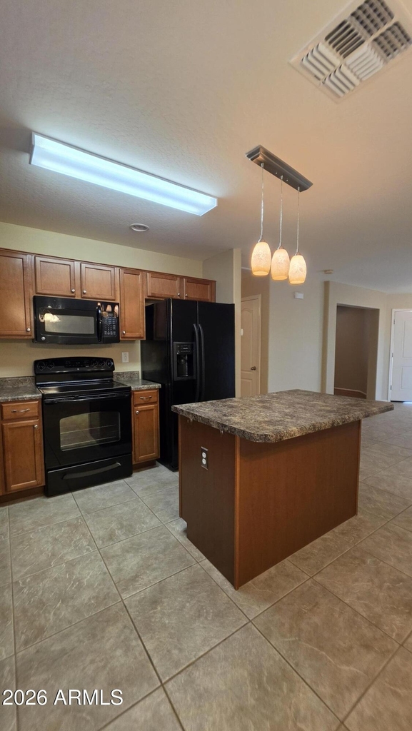 40458 W Hayden Drive - Photo 4