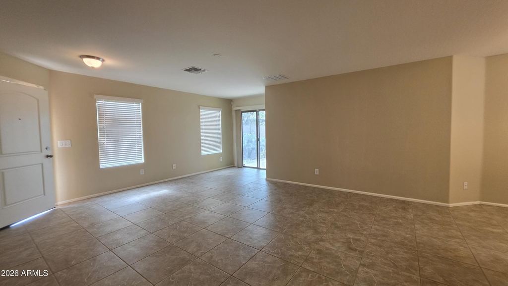 40458 W Hayden Drive - Photo 15