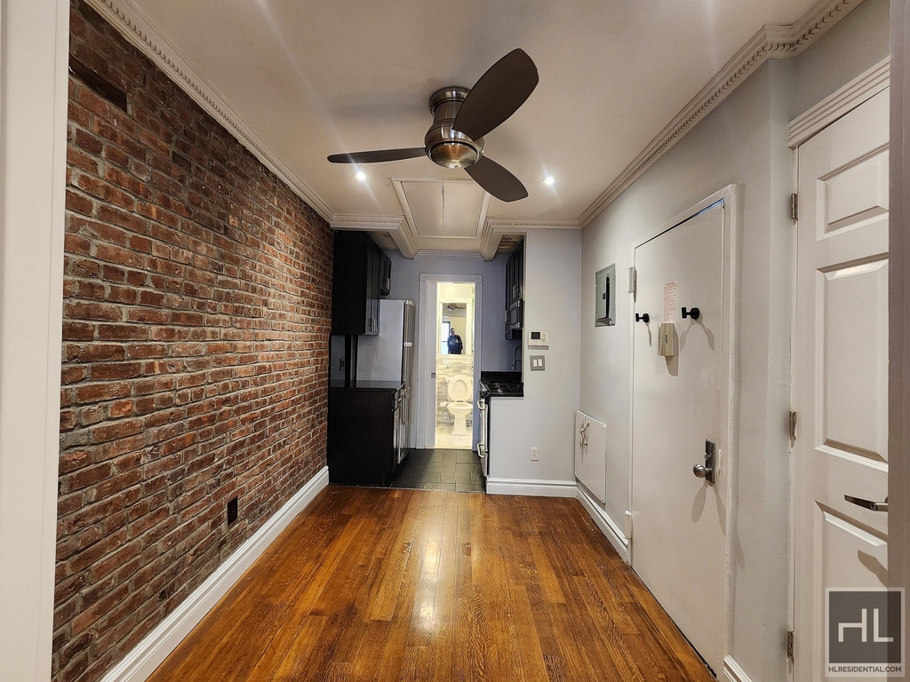 W 53rd St. - Photo 2