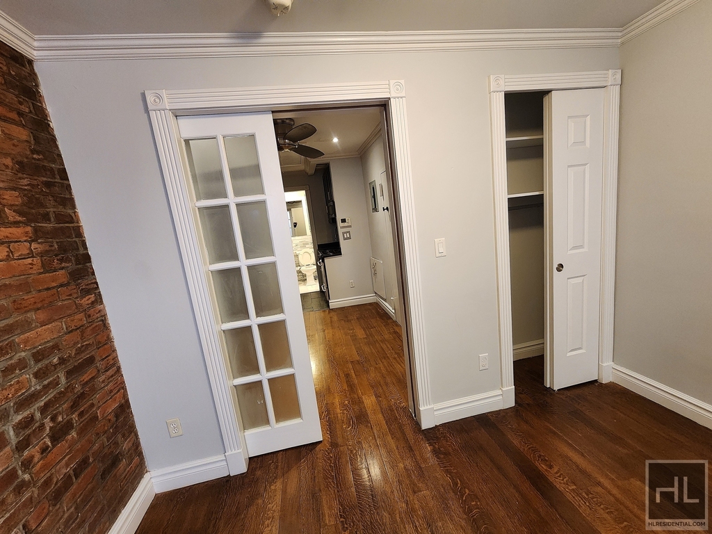 W 53rd St. - Photo 6