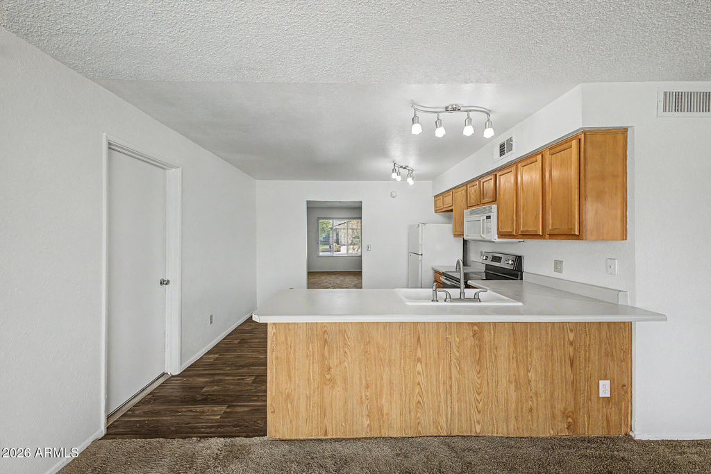 932 W Libra Drive - Photo 15