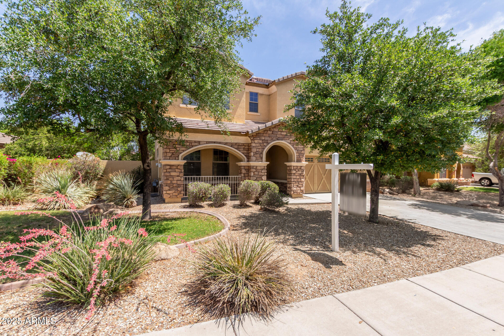 15204 W Westview Drive - Photo 1