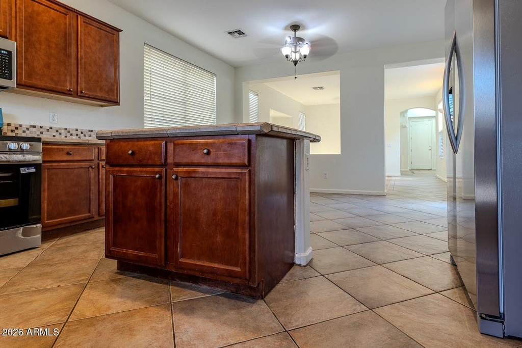 2051 E Carla Vista Drive - Photo 17