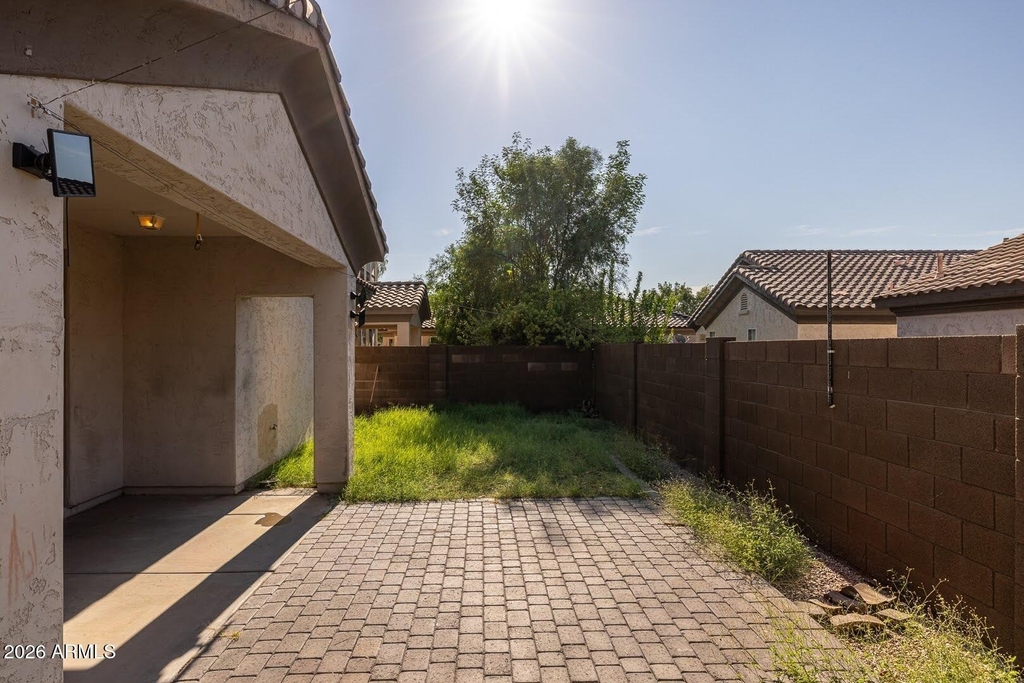 2051 E Carla Vista Drive - Photo 44