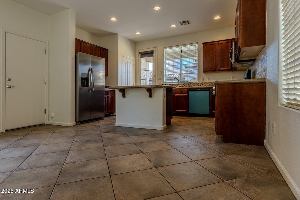 2051 E Carla Vista Drive - Photo 16