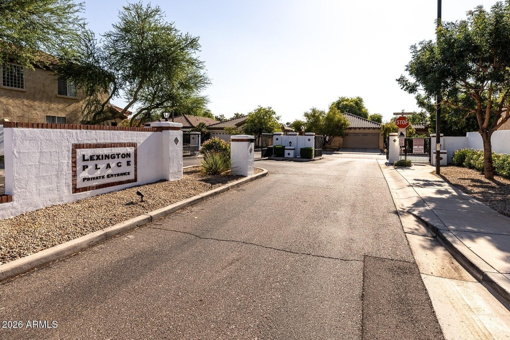 2051 E Carla Vista Drive - Photo 47