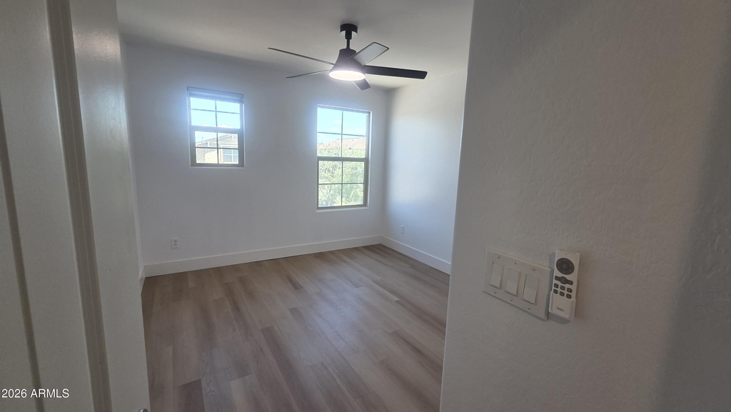 5220 S Hadron -- - Photo 15
