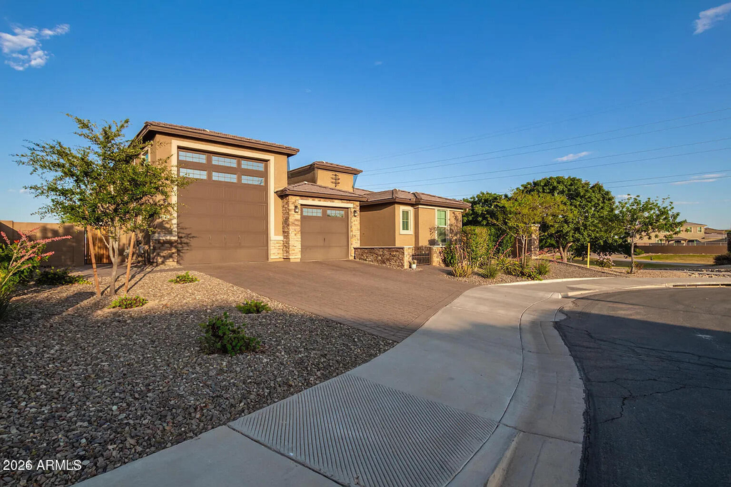 3161 S 183rd Drive - Photo 3