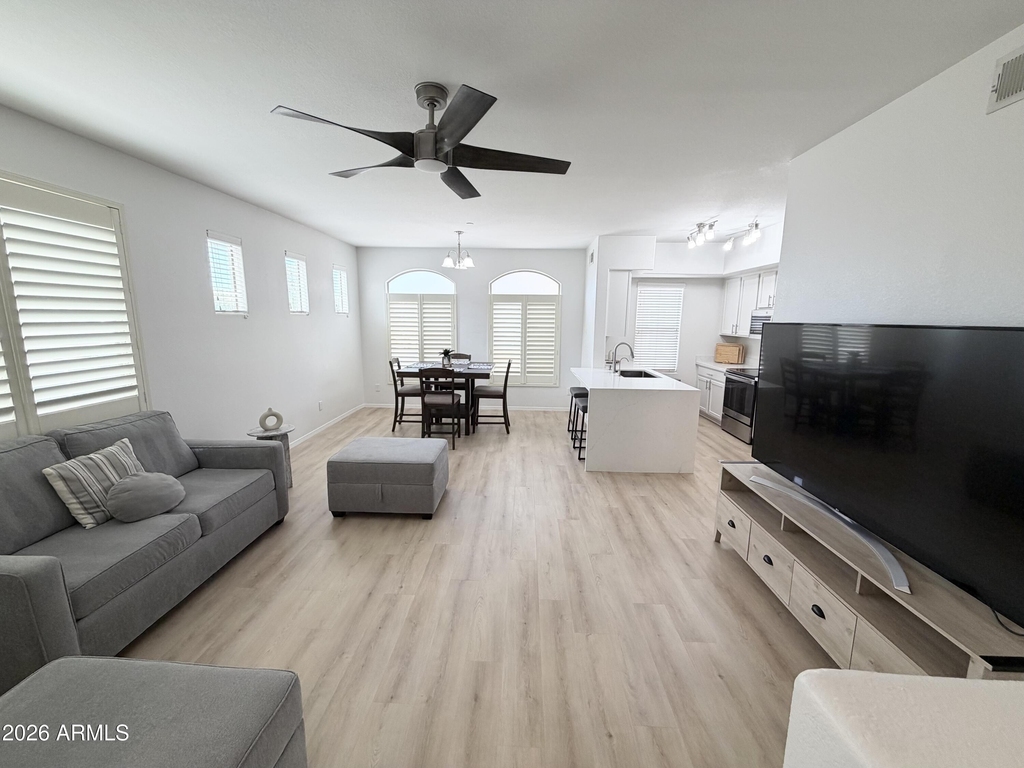 900 S 94th Street - Photo 13