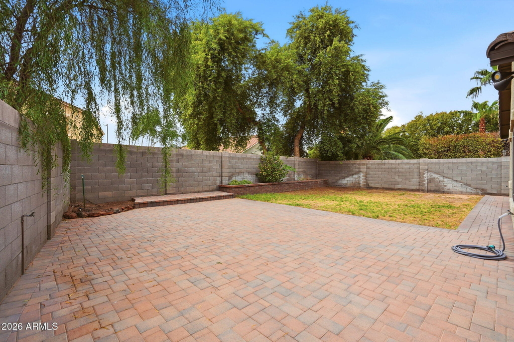 16597 W Madison Street - Photo 18