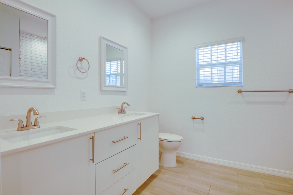 632 11th Street - Photo 4
