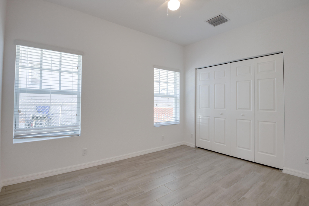632 11th Street - Photo 9