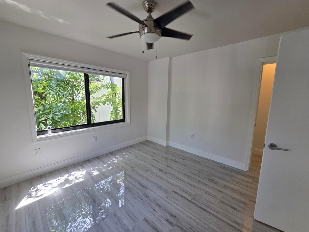 1605 E Broward Boulevard - Photo 8