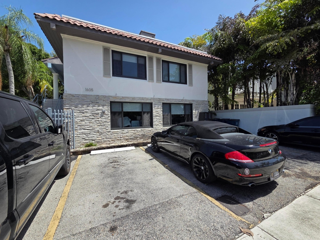 1605 E Broward Boulevard - Photo 15