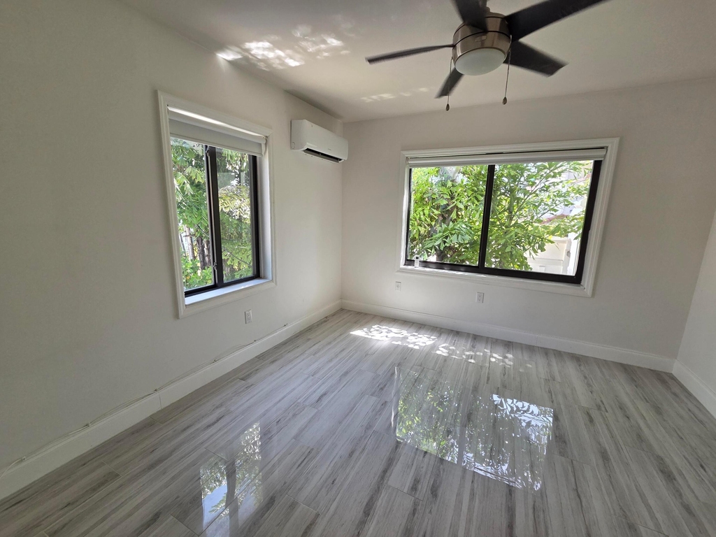 1605 E Broward Boulevard - Photo 6