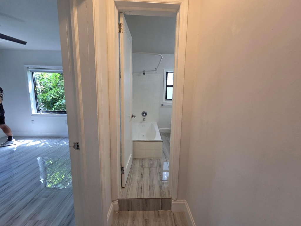 1605 E Broward Boulevard - Photo 5
