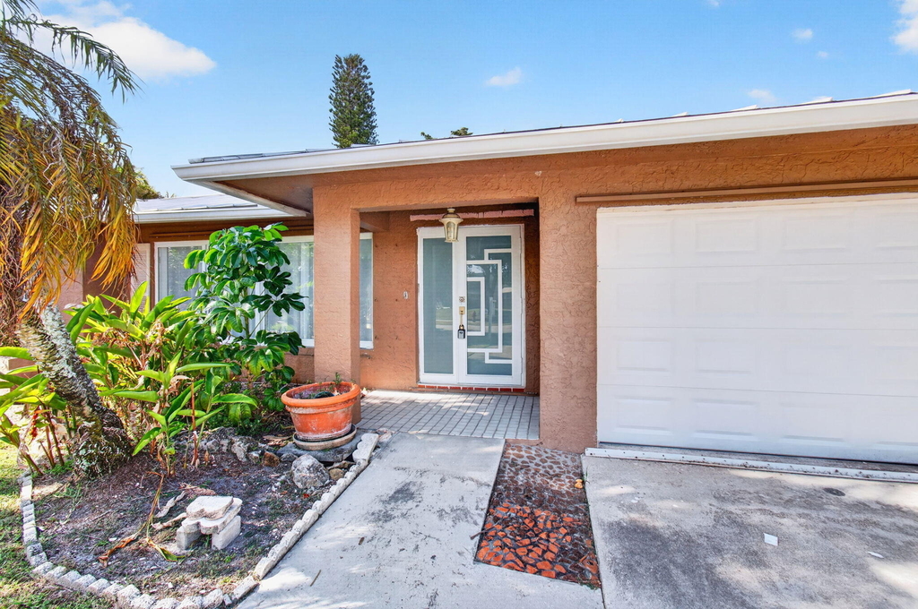 4760 Bison Street - Photo 2