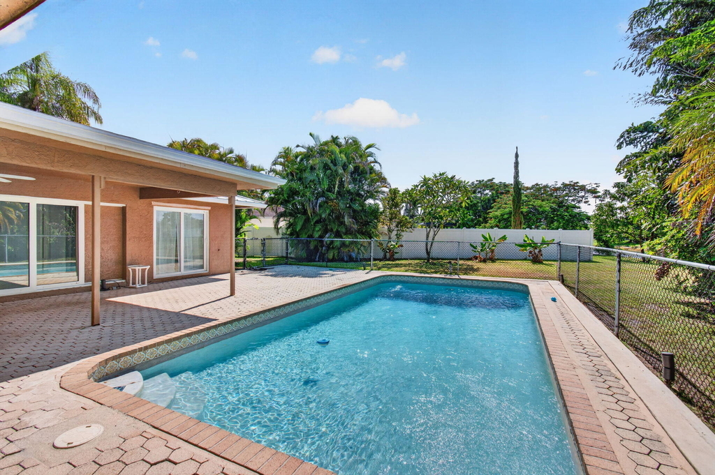 4760 Bison Street - Photo 45
