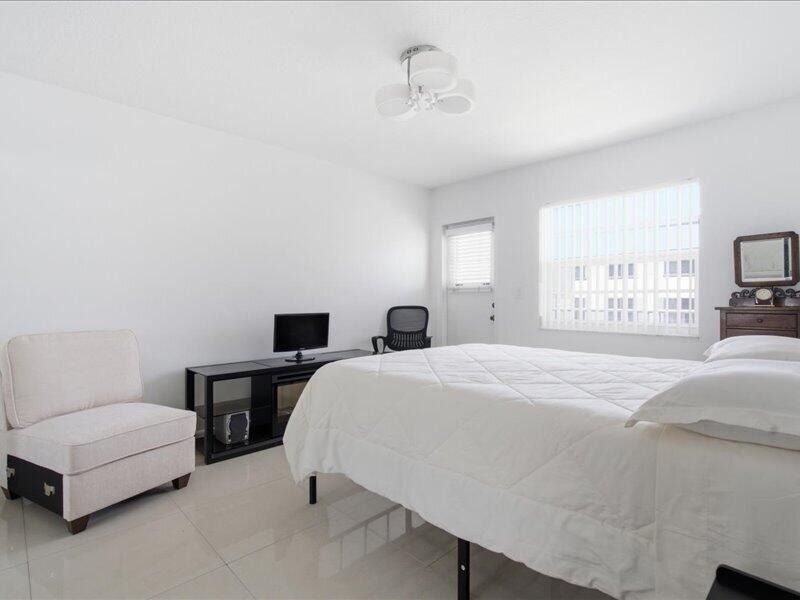 525 Meridian Avenue - Photo 8