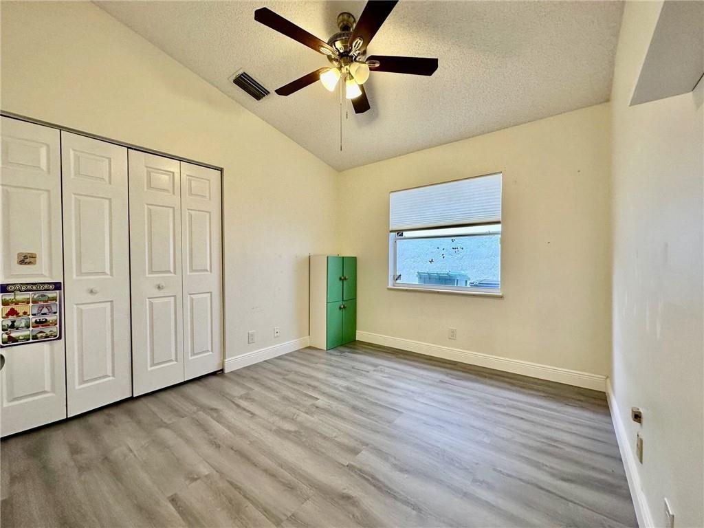 2710 Bogota Avenue - Photo 19