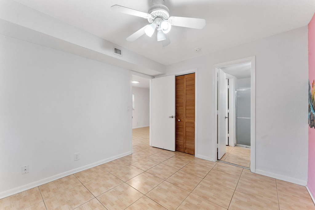 1945 Nw 4th Avenue - Photo 12