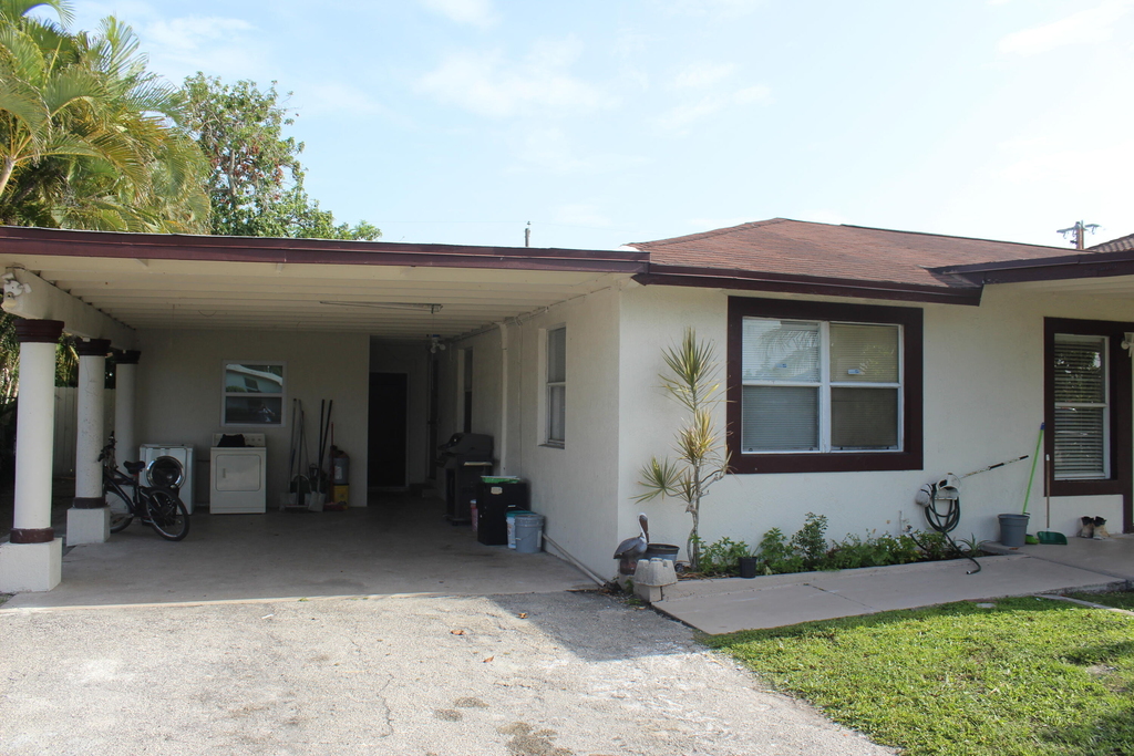 4434 Venus Avenue - Photo 0