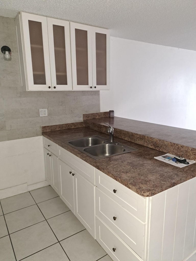 2701 Riverside Drive - Photo 6