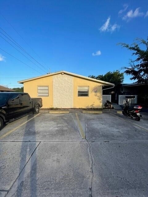 1130 N F Street - Photo 12