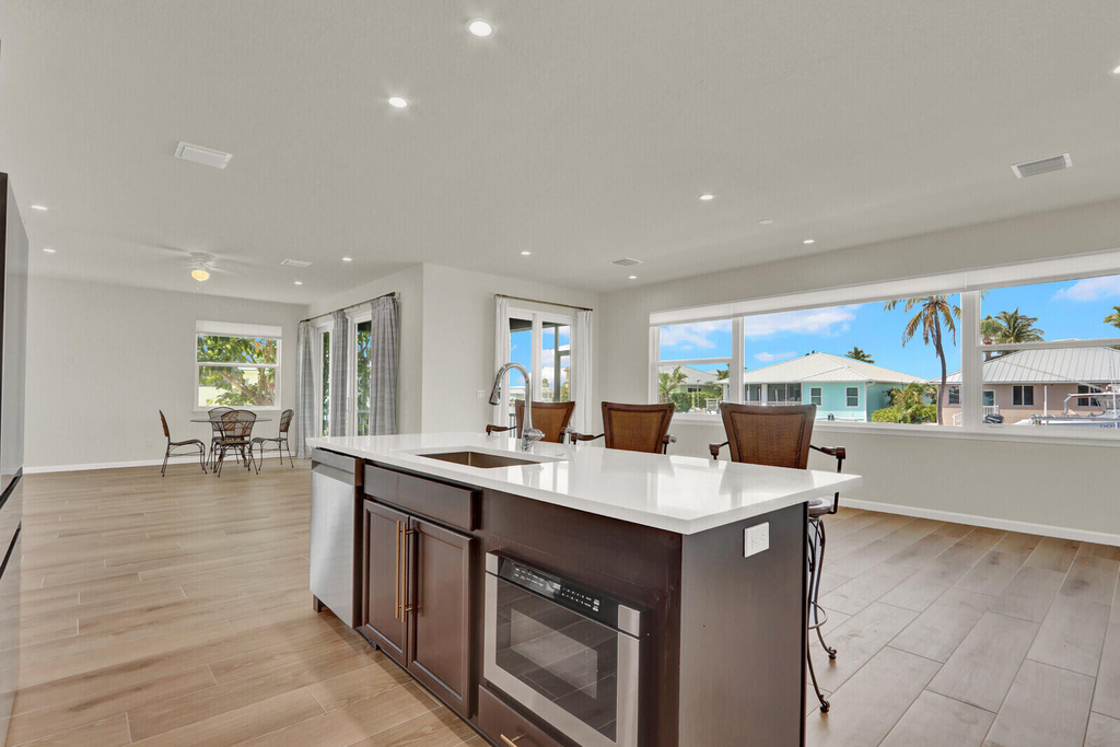 10751 S Ocean Drive - Photo 9