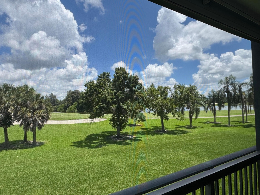 16171 Blatt Boulevard - Photo 1