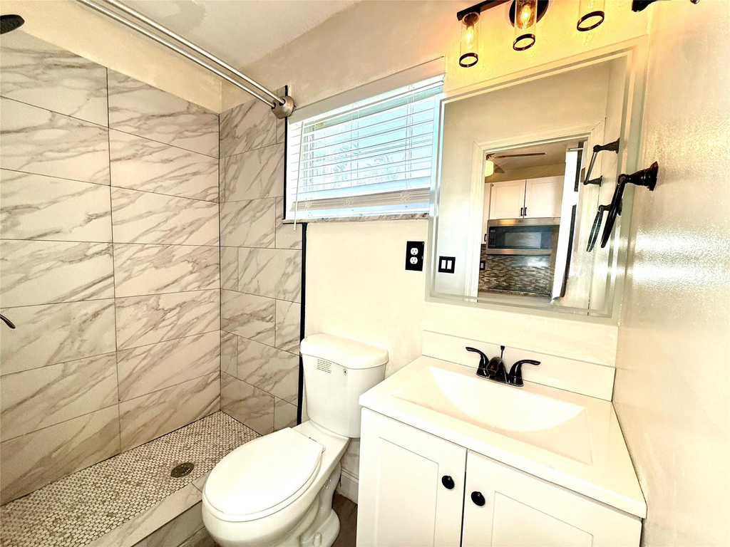 3548 Nw 39th Avenue - Photo 8