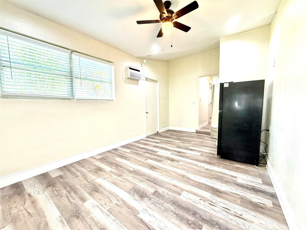 3548 Nw 39th Avenue - Photo 3