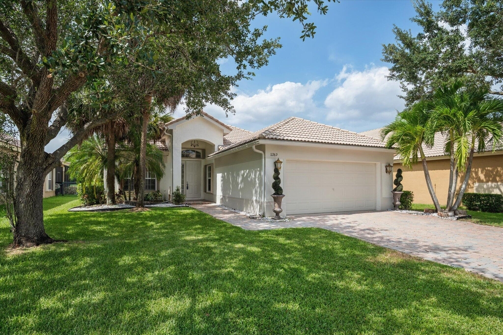 11289 Nw 65th Manor - Photo 0
