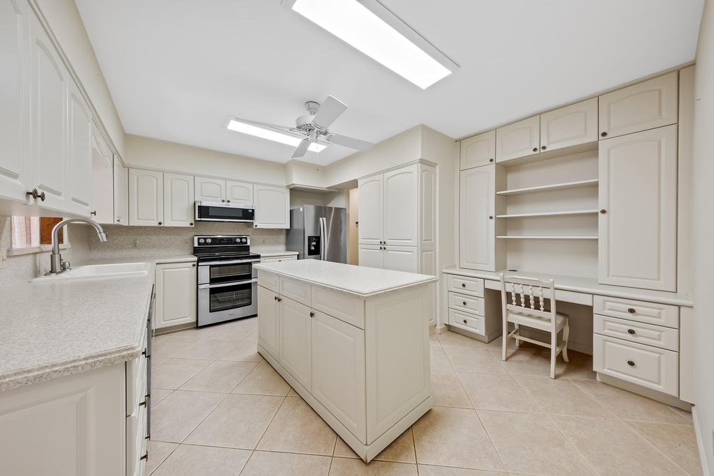 129 Alhambra Place - Photo 11
