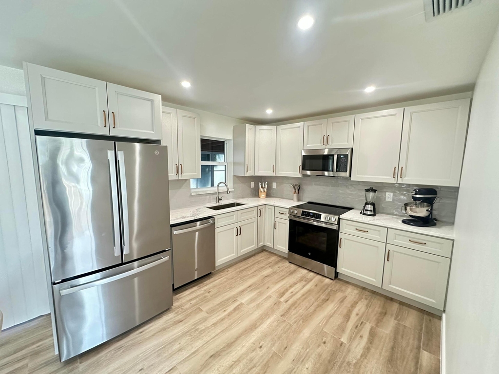 908 Lighthouse Drive - Photo 32