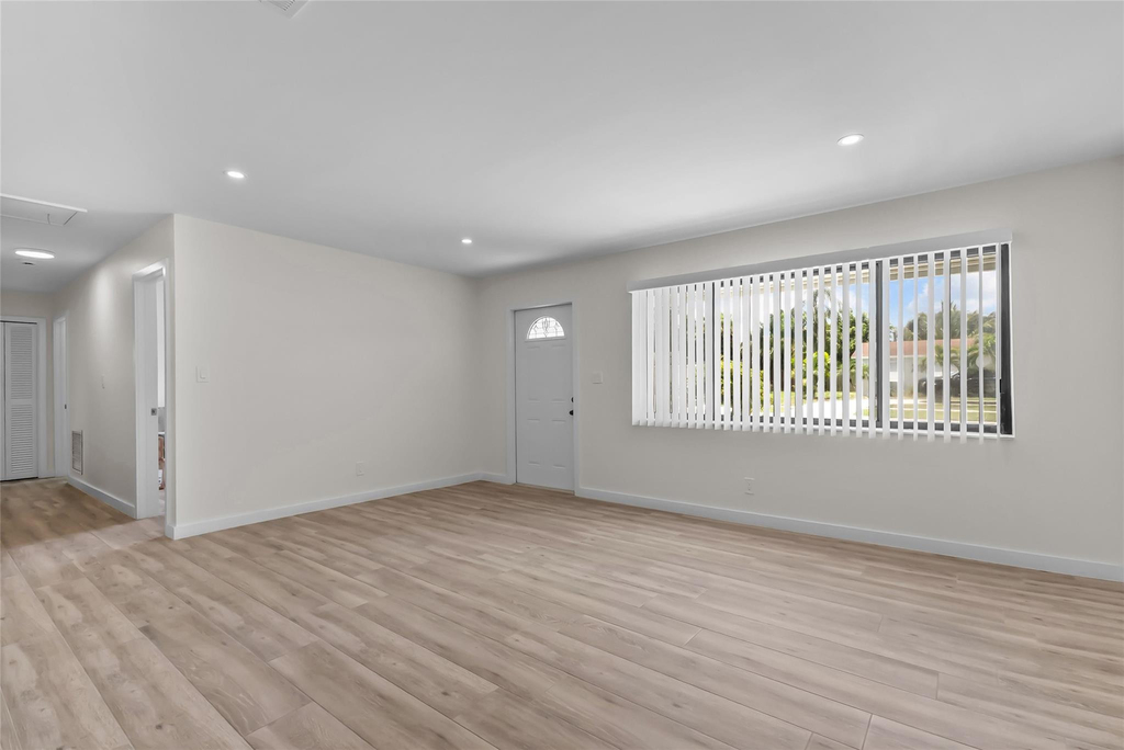 908 Lighthouse Drive - Photo 10