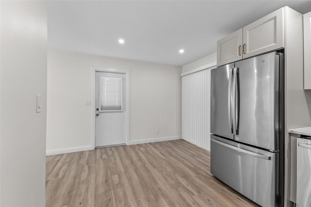 908 Lighthouse Drive - Photo 5