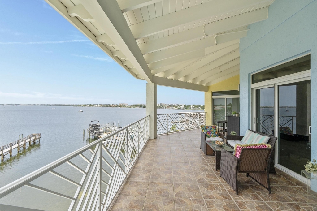 309 E Ocean Avenue - Photo 4