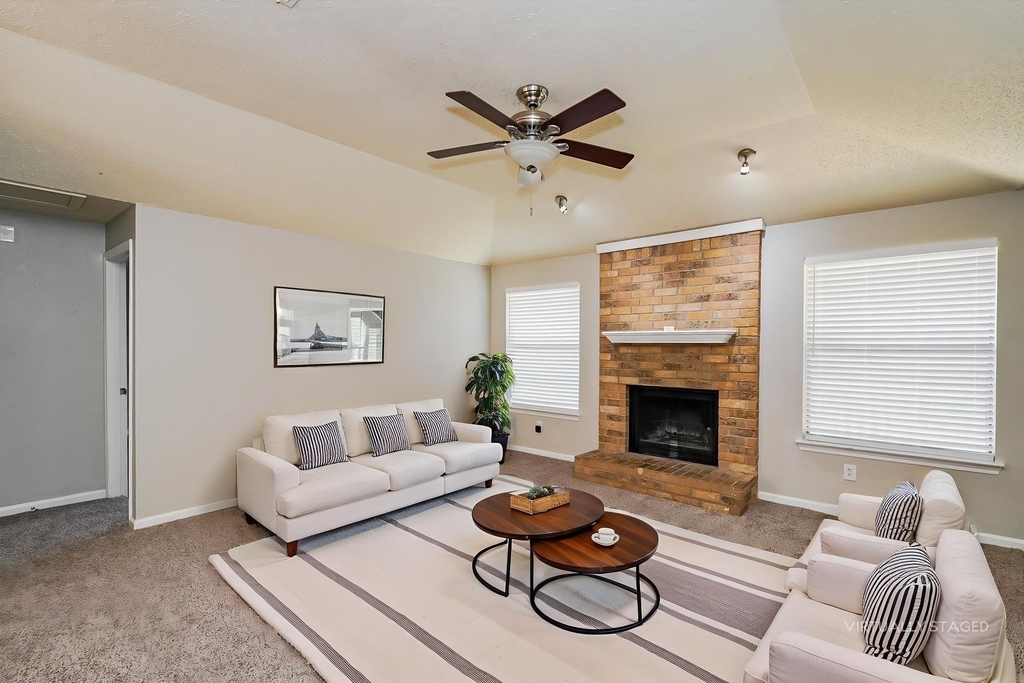 6476 Sudbury Way - Photo 2