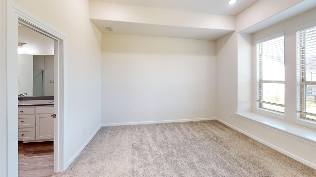 16154 Doe Lake Drive - Photo 9