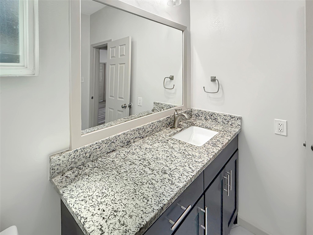 1719 25th Street - Photo 13