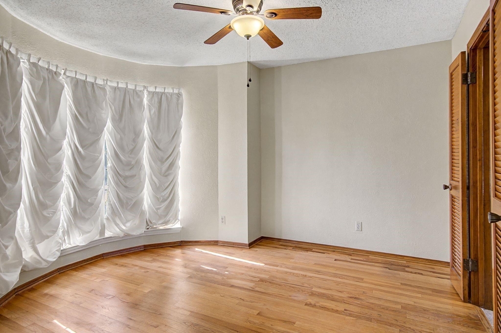 604 Baker Drive - Photo 5