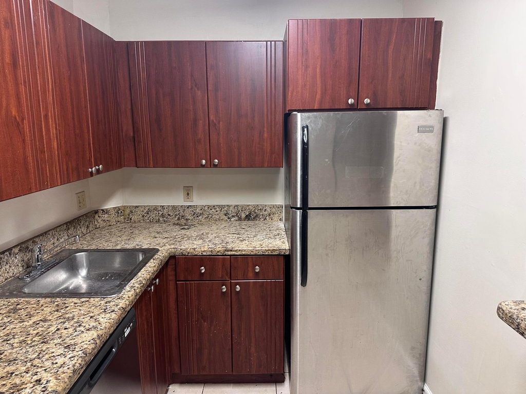 10773 Cleary Boulevard - Photo 29