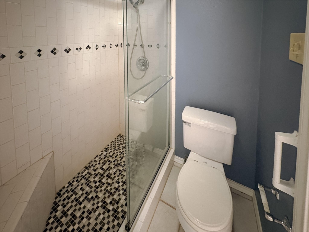 8637 N Normandale Street - Photo 13