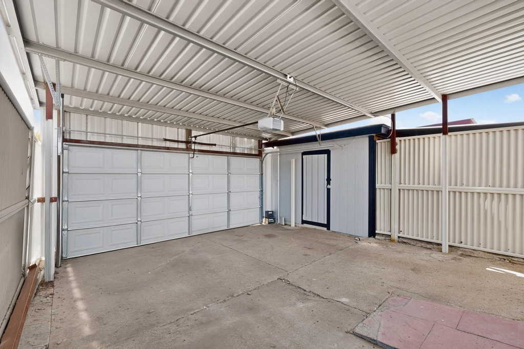 304 Cole Street - Photo 35