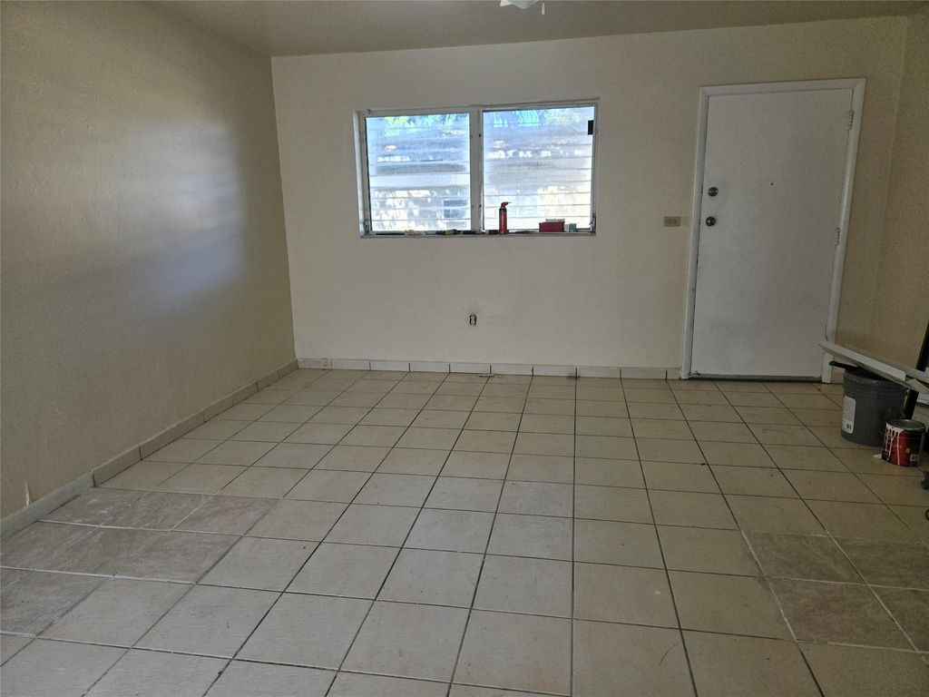 1560 Ne 111th Street - Photo 12